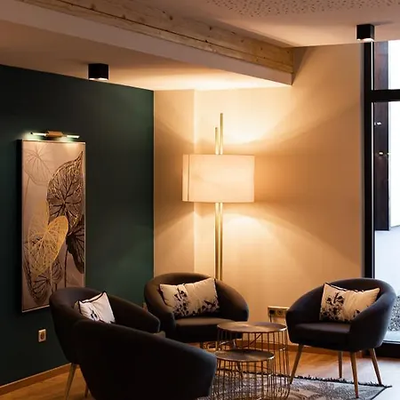 Otel L'ao & Restaurant L'aigle D'or