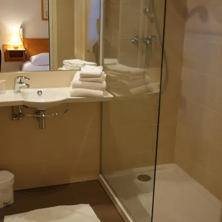 L'ao & Restaurant L'aigle D'or