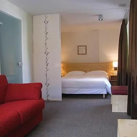 Otel L'ao & Restaurant L'aigle D'or