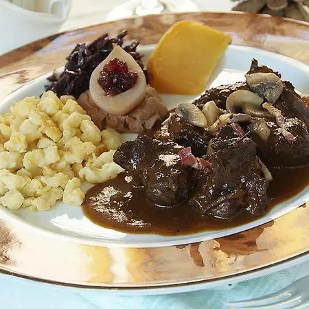 L'ao & Restaurant L'aigle D'or 酒店