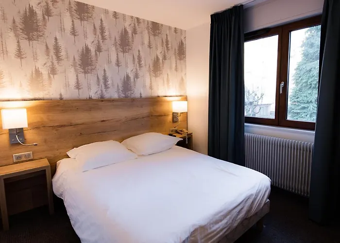 L'ao & Restaurant L'aigle D'or 3*