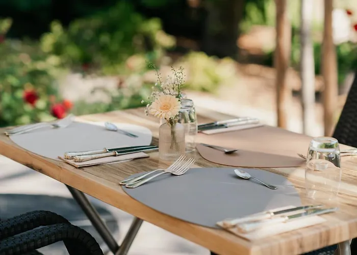 L'ao & Restaurant L'aigle D'or 3*