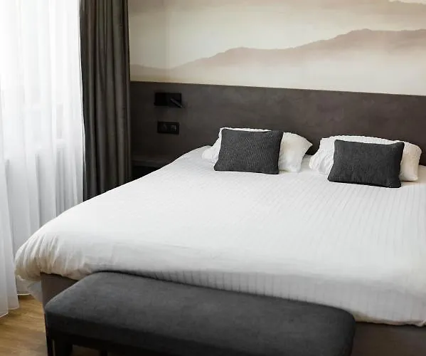 L'ao & Restaurant L'aigle D'or